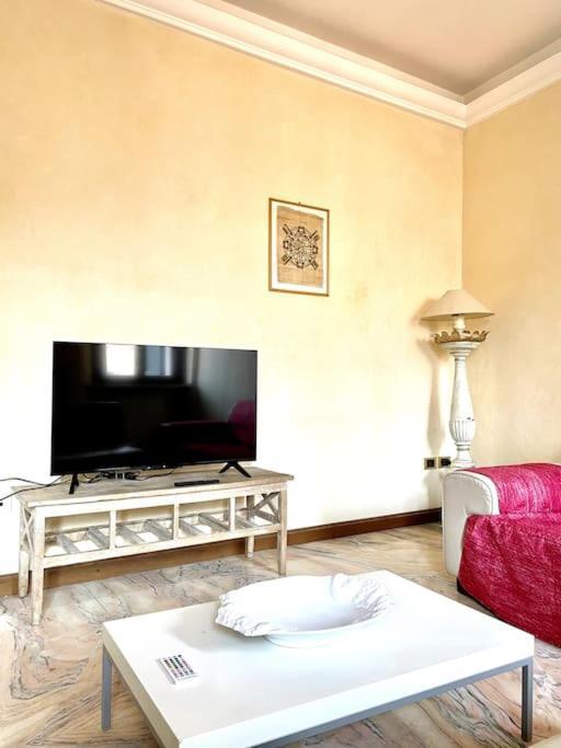 Apartment Under The Basilica Of Sant'Andrea Mantua Dış mekan fotoğraf