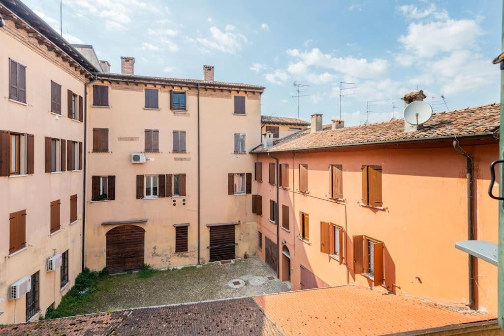 Apartment Under The Basilica Of Sant'Andrea Mantua Dış mekan fotoğraf